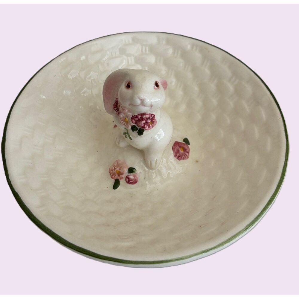 Vintage 1985 Avon Bunny Rabbit Trinket Dish Basketweave Easter Candy Bowl Vanity